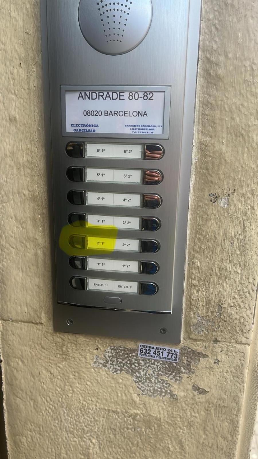 Apartamento Tranquilo Cerca De La Sagrada Familia Barcelona Luaran gambar