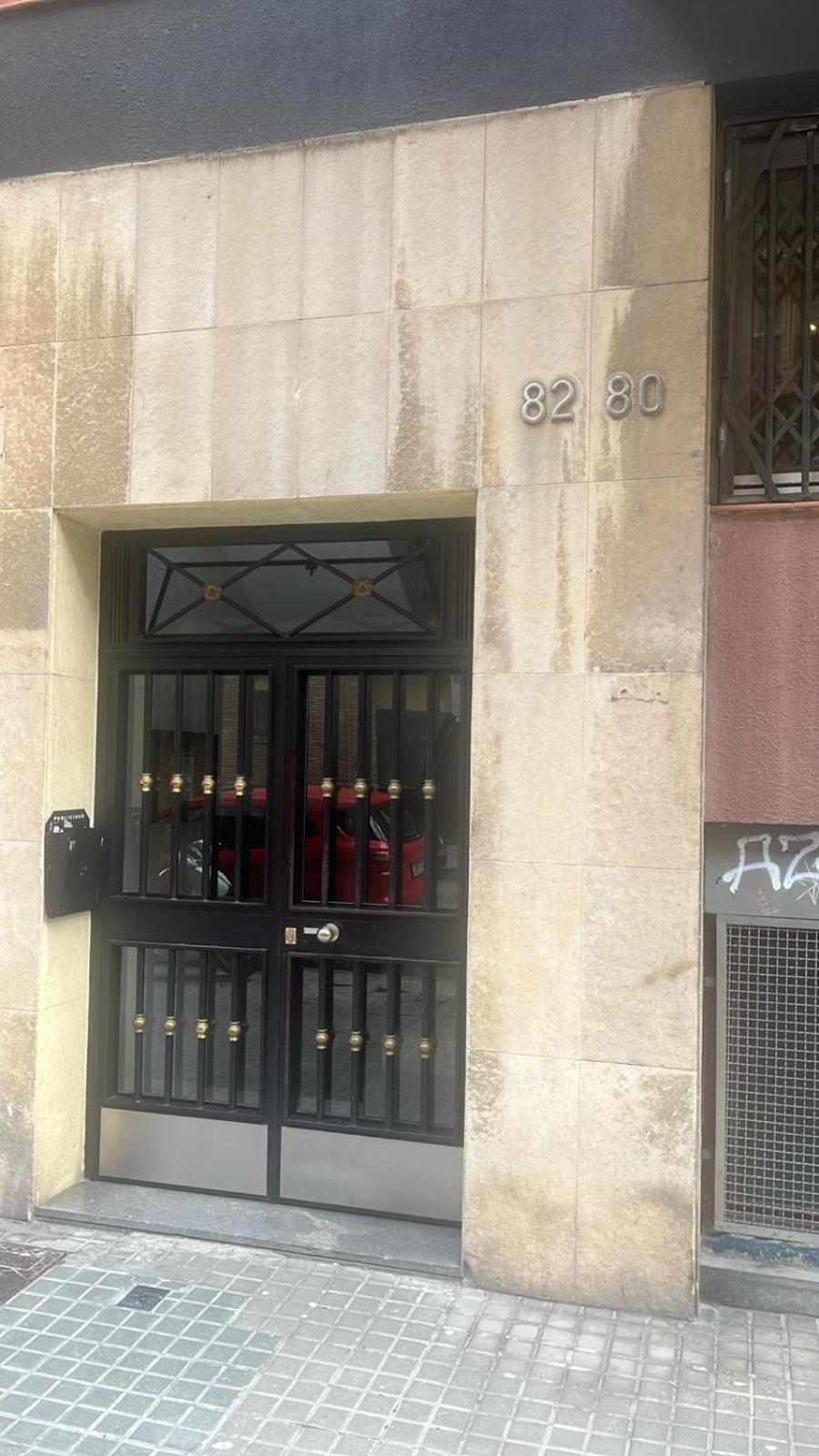 Apartamento Tranquilo Cerca De La Sagrada Familia Barcelona Luaran gambar
